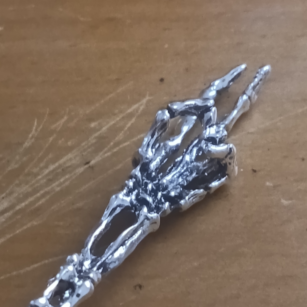 Stainless Steel Skeleton Hand Ring - Picture 3 of 5
